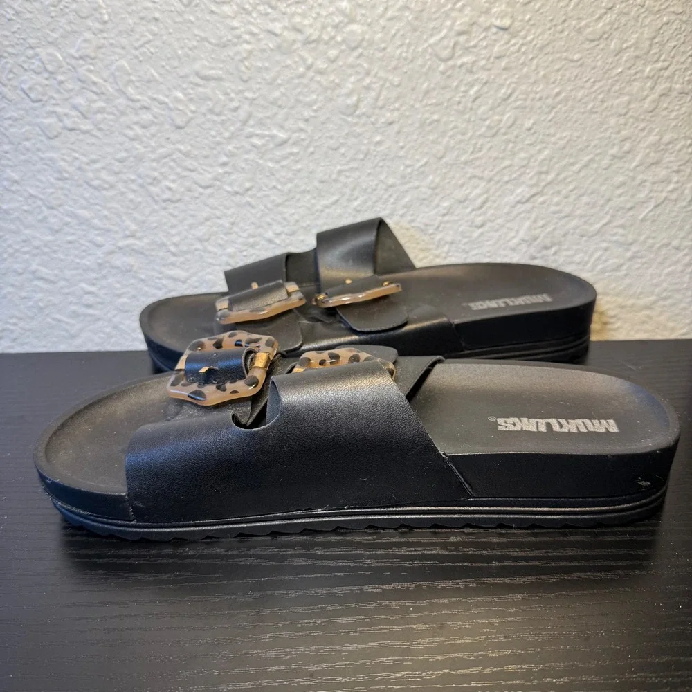 Muk Luks Grand Cayman Slide Women US 9 Black Leather Casual SlipOn Sandal EUR 39